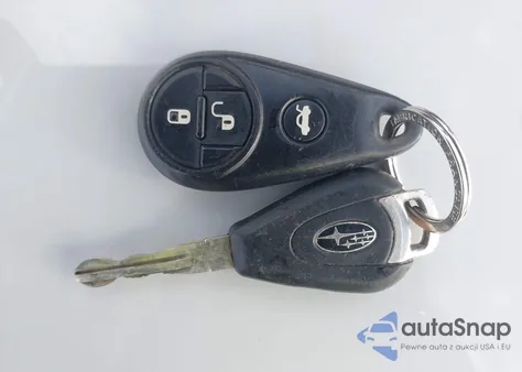 2006 Subaru Outback 2.5I from USA, damaged, VIN 4S4BP61C067350806